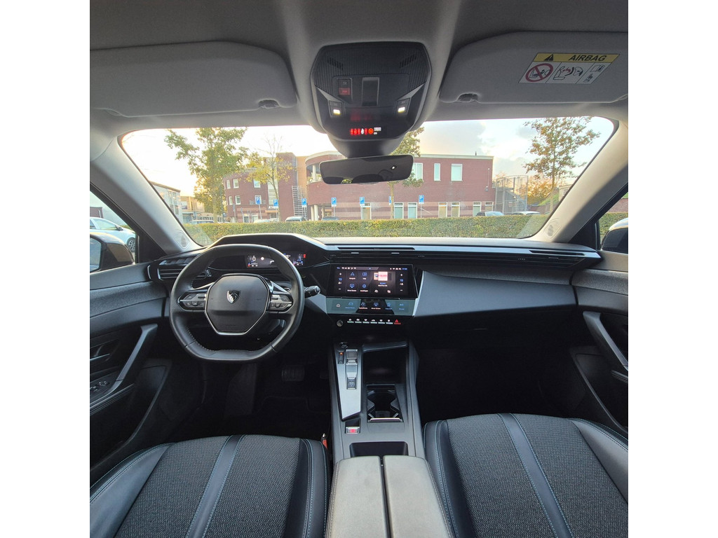 Peugeot 308 1.2 PureTech Allure 130 EAT8 | Trekhaak | Camera | Navi 57609457-0.jpg | Meierij Automotive